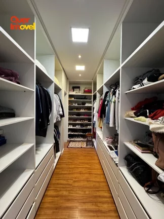 Imagem Imperdível! Casa à venda em Cravinhos-SP, 3 quartos, 1 suíte, 2 salas, 3 banheiros, 4 vagas de garagem, 170m². Aproveite!
