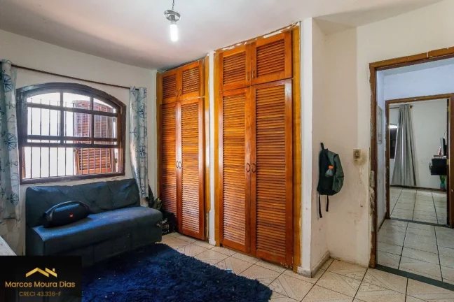 Imagem Casa no Jardim Esmeralda, 3 vagas de garagem, 4 quartos e Churrasqueira- região Rio Pequeno