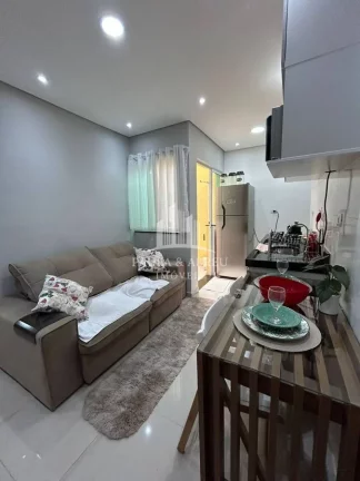 Imagem Apartamento 2 Dormitórios, quintal no 1° andar, 1 vaga em Utinga, Santo André