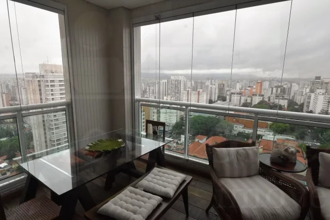 Imagem Apartamentos com terraço gourmet com piso em madeira de demiloção, living para 03 ambientes, 03 s...