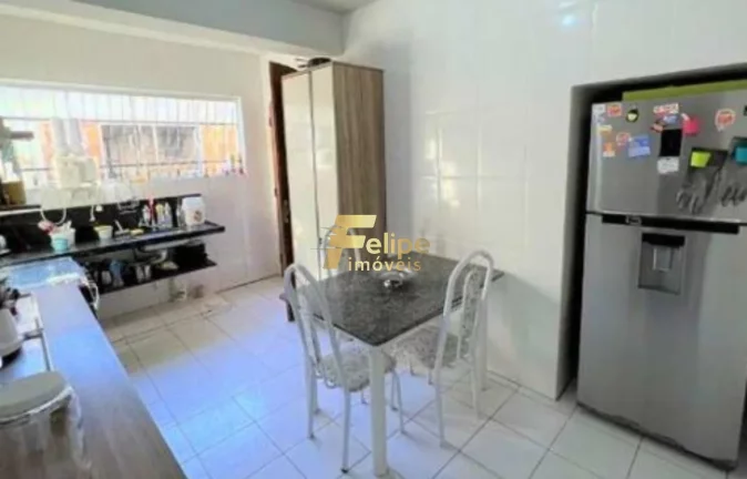 Imagem NÃO PERCA TEMPO E VENHA CONHECER ESTA LINDA E ENORME CASA DE 02 PAVIMENTOS NA ENSEADA DO SUÁ EM VITÓRIA/ES!