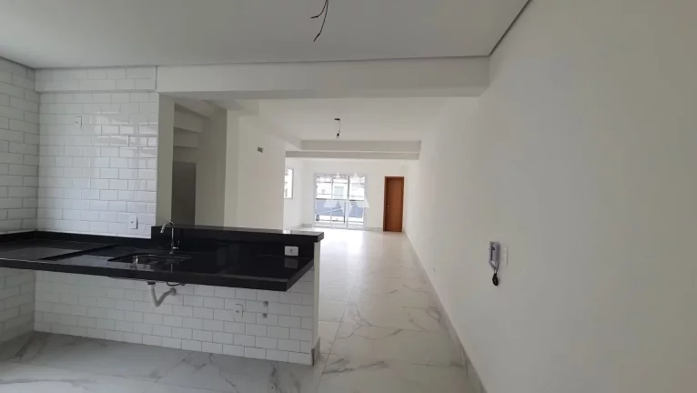 Imagem Casas Sobrepostas Duplex à Venda com 3 Suítes, Piscina e Churrasqueira no Embaré em Santos/SP
