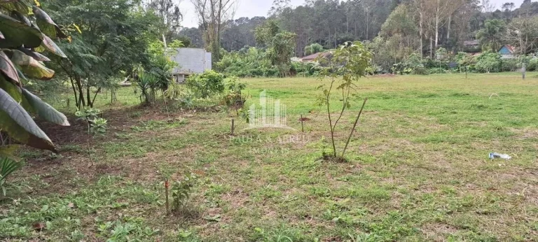 Imagem Terreno de 3.323m², Plano, Galpão pequeno, Saída para esgoto no Sampaio Vidal, Mauá-SP