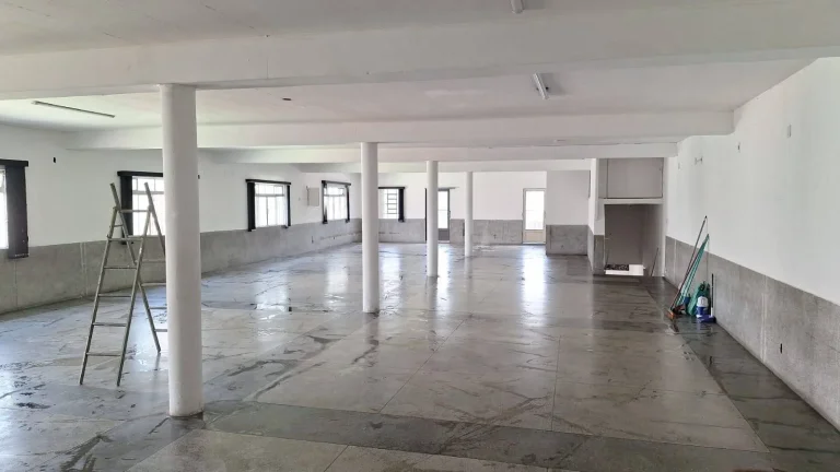 Imagem Salão Sobreloja 300m² - Av. Itaquera | Jd. Maringá | 4 Banheiros