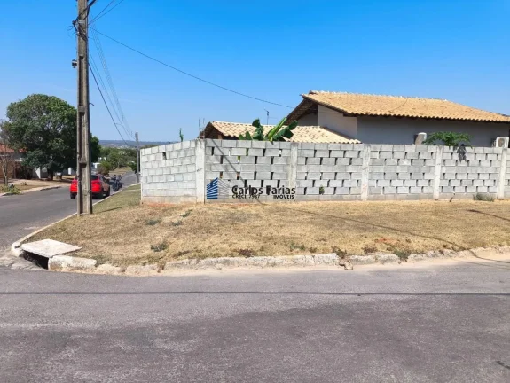 Imagem Casa em Condomínio para Venda em Brasília, Setor Habitacional Jardim Botânico, 2 dormitórios, 2 suítes, 3 banheiros, 4 vagas