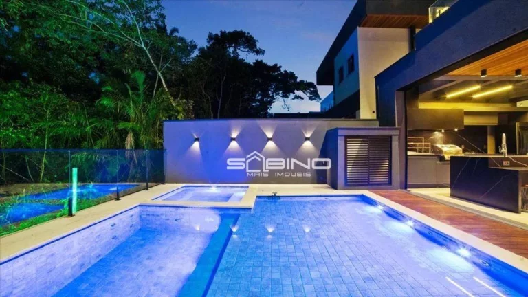 Imagem Belíssima casa à venda com 5 Dormitórios 5 Suítes 384 m² de área útil - Riviera de São Lourenço - Bertioga SP