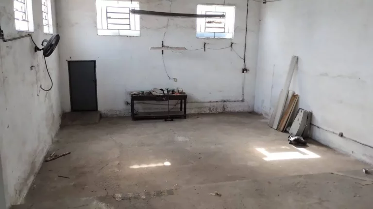 Imagem Galpão, 750 m² - venda por R$ 2.300.000,00 ou aluguel por R$ 12.030,00/mês - Vila Humaitá - Santo André/SP
