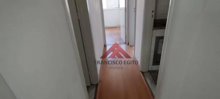 Imagem Apartamento em local previlegiado em icarai,a 40metros da praia,composto de sala 02 quartos,wc social,cozinha,area de serviço,e dependencias completas
