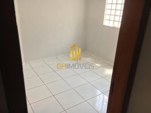 Imagem A casa possui 

- 4 quartos sendo 2 suítes 
- Sala 
- Cozinha 
- Copa 
- Área de serviço 
- Lavab...