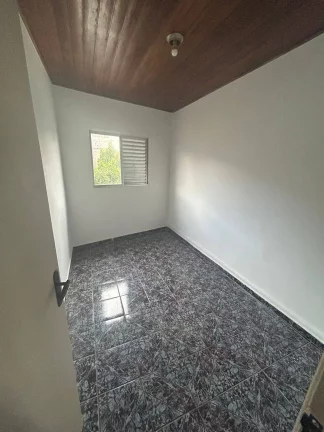 Imagem Casa Frente Locação 3 Dormitórios com 1 Vaga de garagem - Jardim Ipanema