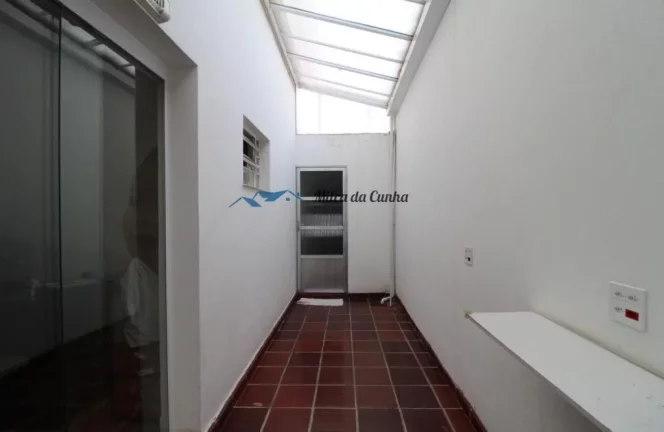 Imagem Sobrado à venda com 3 dormitórios, sendo 1 suíte, 2 vagas no Baeta Neves ao lado Shopping em São Bernardo do Campo