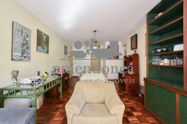 Imagem Apartamento de 141m² em Pinheiros para reforma, 3 quartos e 1 vaga.