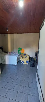 Imagem Casa para Venda em São Roque, Vila Santa Rita, 5 dormitórios, 2 suítes, 1 banheiro, 1 vaga