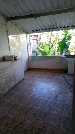Imagem VENDO CASA COM QUINTAL NO BAIRRO CAMPO GRANDE!