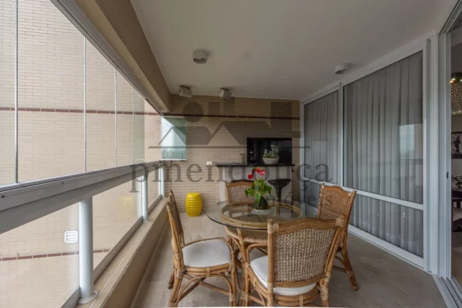 Imagem Apartamento em Perdizes com 03 suítes e 04 vagas, 166m²