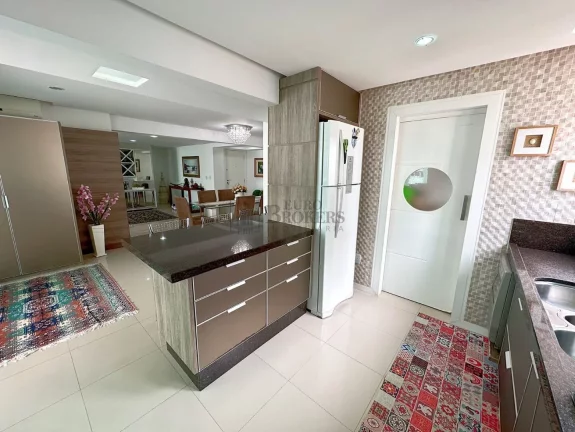 Imagem Apartamento com 3 suítes à venda no Pioneiros em Balneário Camboriú/SC
