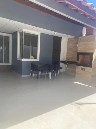 Imagem Casa Bairro Ouro Preto, energia solar com 8 placas, Móveis planejados sala hom