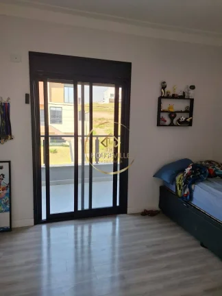 Imagem Casa Sobrado, 4 Dormitórios(sendo 1 suíte),367m², Condomínio Verana.