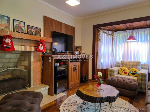 Imagem Casa Alpina em Condomínio em Campos do Jordão - 4 Dorms., Vila Inglesa