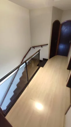 Imagem Sobrado de 219m² com 8 vagas, no Parque Marajoara, santo André, SP