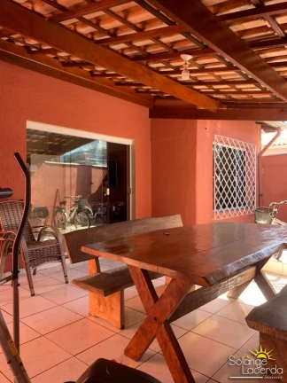 Imagem Casa de Esquina Residencial ou Comercial - Localização Privilegiada - Permite Financiamento