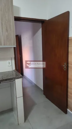 Imagem Casa para alugar na Cidade Dutra, SP: 1 dormitório, sala, cozinha e 1 banheiro. Ótima localização por R$1600/mês!