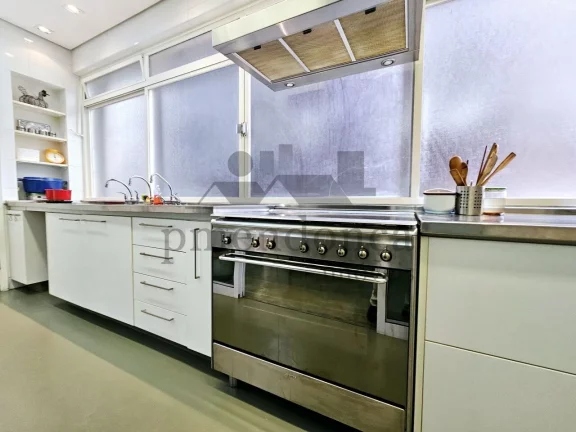 Imagem Excelente apartamento na Al Jaú com 276m², 3 quartos (2 suítes) e 2 vagas