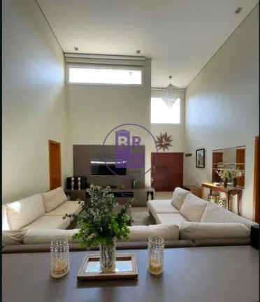 Imagem Casa Térrea de Luxo em Condomínio Fechado – Conforto, Segurança e Estilo