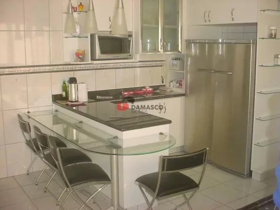 Imagem Sobrado para locação 3 Quartos, 3 Suítes, 6 Vagas, 443 m², Campestre, Santo André, SP