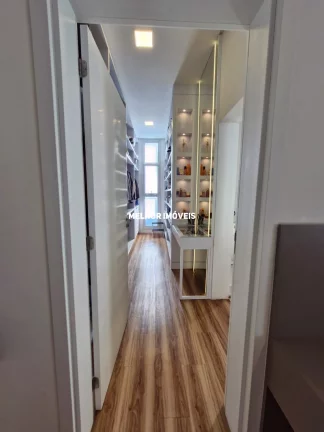 Imagem Casa Alto Padrão á venda no Condomínio Caledônia com 3 suítes, 4 vagas localizada em Camboriú.
