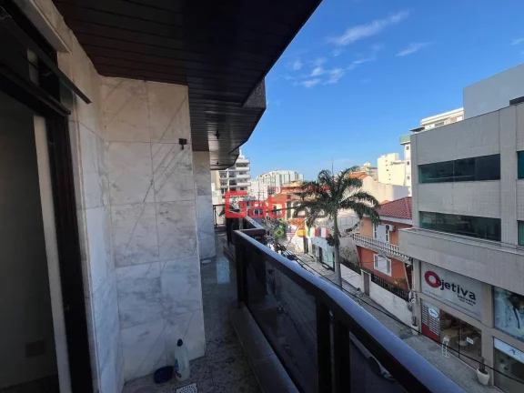 Imagem Apartamento com 2 dormitórios à venda, 70 m² por R$ 650.000 - Centro - Cabo Frio/RJ