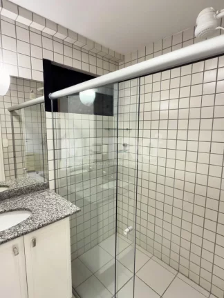 Imagem Apartamento para locação no Edf. Chateau Du Suzy com 3 suítes, PETROLINA - PE
