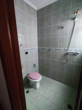 Imagem Sobrado para Locação em Santo André - Conforto, Espaço e Excelente Local.