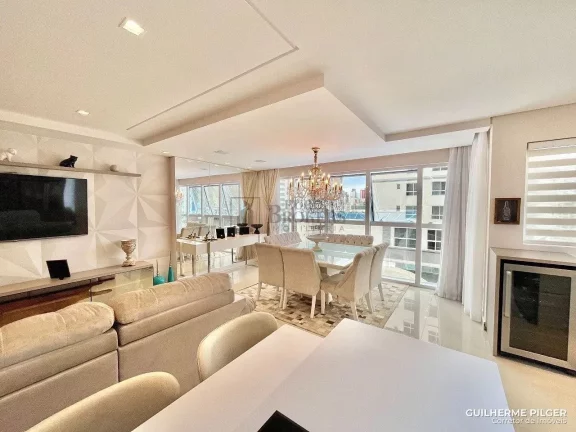 Imagem Apartamento com 3 suítes à venda no Centro de Balneário Camboriú/SC