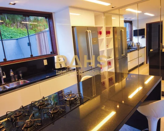 Imagem Maravilhosa residência em um dos pontos mais altos do bairro América, localizada no coração da c...