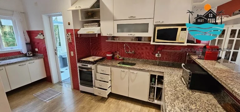 Imagem Alugar Casa anual em Juquehy em Condomínio Fechado - com 4 dormitórios, 2 suíte, 200m da praia - Acomodação máx. 10 pessoas | Juquehy Imobiliária