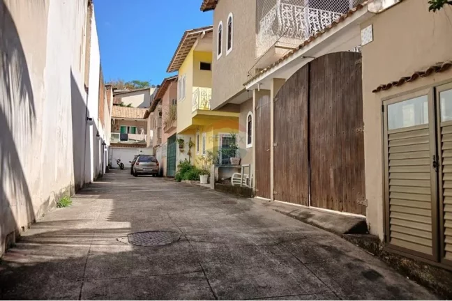 Imagem Casa com 2 quartos, 87m² á venda em vila Valqueire, Rio de Janeiro.