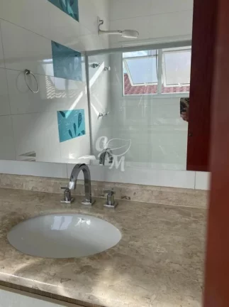 Imagem Excelente Casa em Condomínio!