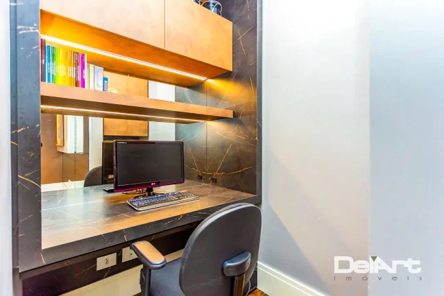 Imagem Apartamento 145m2 - 03 suítes - 04 vagas - todo mobiliado e aconchegante na melhor posição do Cabral...