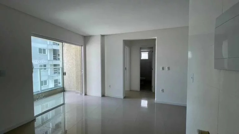 Imagem Apartamento pronto para morar 2 dormitórios sendo 1 suíte e 1 vaga em Itapema - SC