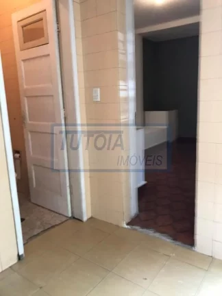 Imagem CASA COM 4 QUARTOS A ALGUNS METROS DO METRÔ ANA ROSA