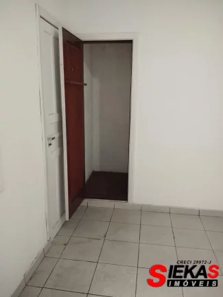 Imagem Casa comercial para venda ou locação em São Paulo-SP, Tatuapé: 5 quartos, 3 banheiros, 2 vagas, 200m². Venha conferir!