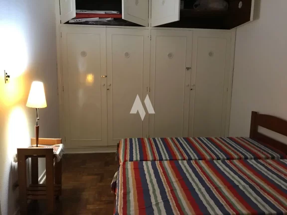Imagem Apartamento 3 quartos mobiliado a 1 quadra da praia no coração do Gonzaga!