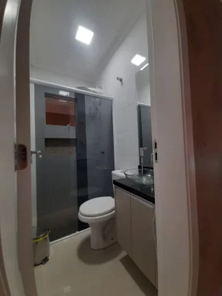 Imagem Terreno com Linda Casa não Averbada no Pinheirinho