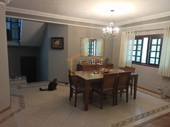 Imagem Casa em condomÃ­nio fechado, 3 dormitÃ³rios, sendo 3 suÃ­tes, todos com armÃ¡rios embutidos, escritÃ...