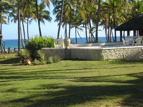 Imagem BUSCA VIDA - FRONTAL MAR - 26.392,00m2 DE ÁREA PLANA EM FRENTE AO CHARMOSO MAR DE BUSCA VIDA, PÉ NA AREIA. 100m DE TESTADA MAR