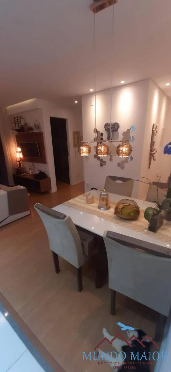 Apartamento, 2 quartos c/ suíte, varanda gourmet e armários planejados.