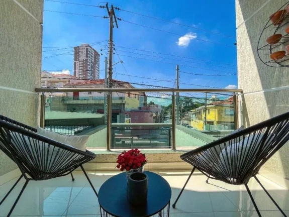 Imagem Charmosa residência no Jardim Paraíso, com 3 suítes, garagem para 5 carros, churrasqueira, cozinha planejada.