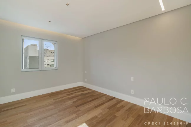 Imagem Jardim América Venda - 3 Suítes - 3 Vagas - 270m² - Reformado