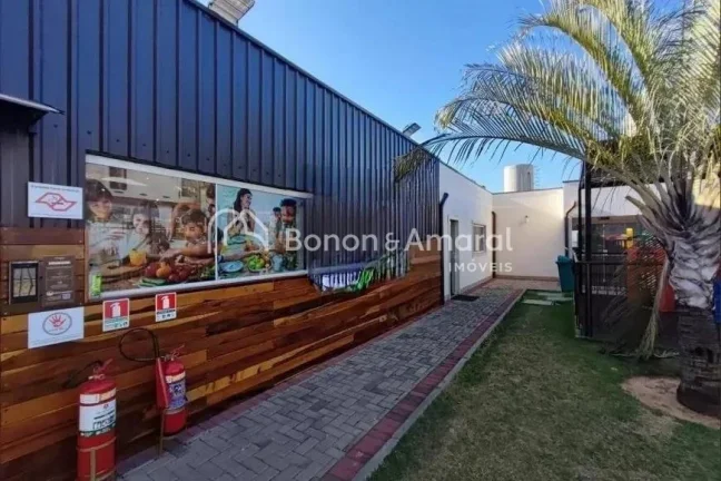 Imagem Localizado na Vila Garden, no coração da cidade e em frente ao parque linear, este apartamento de ...